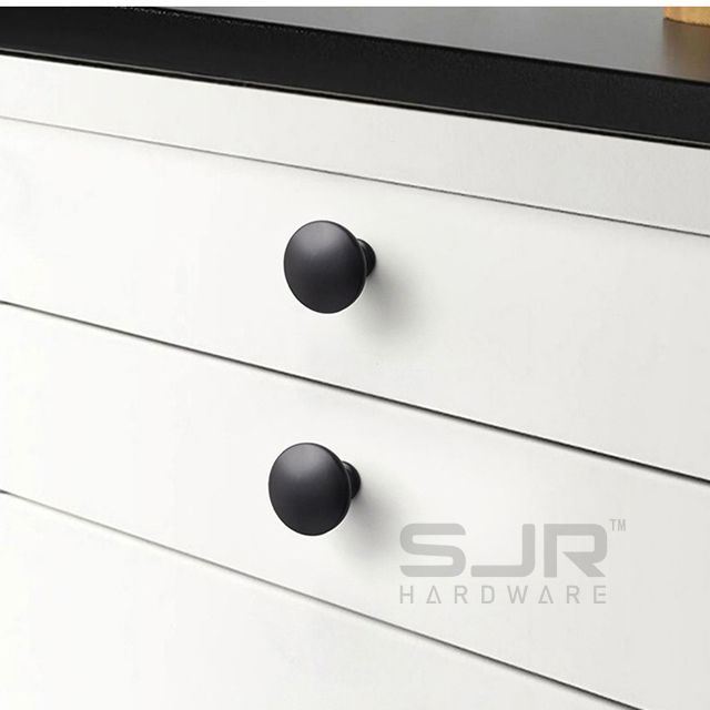 Round Metal Decorative Drawer Handle 10689