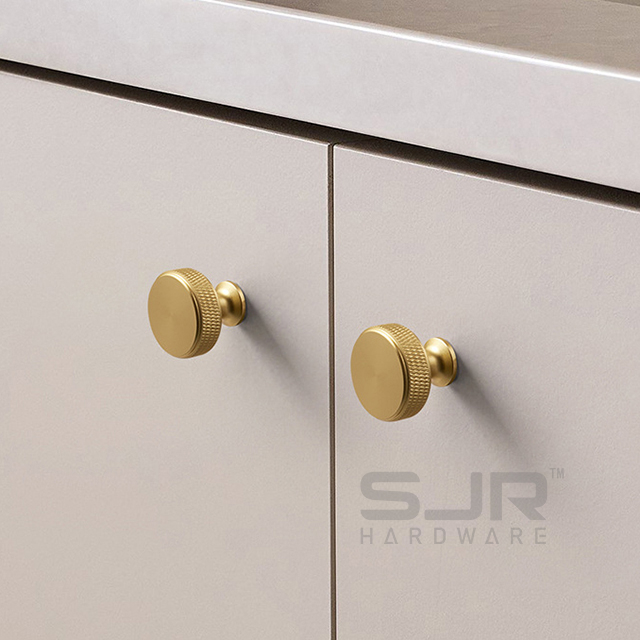 Cabinet Door Knobs 880